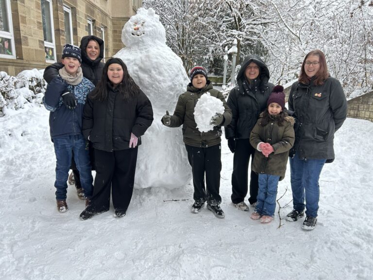 Winterliche Grüße von der Friedensbergschule!